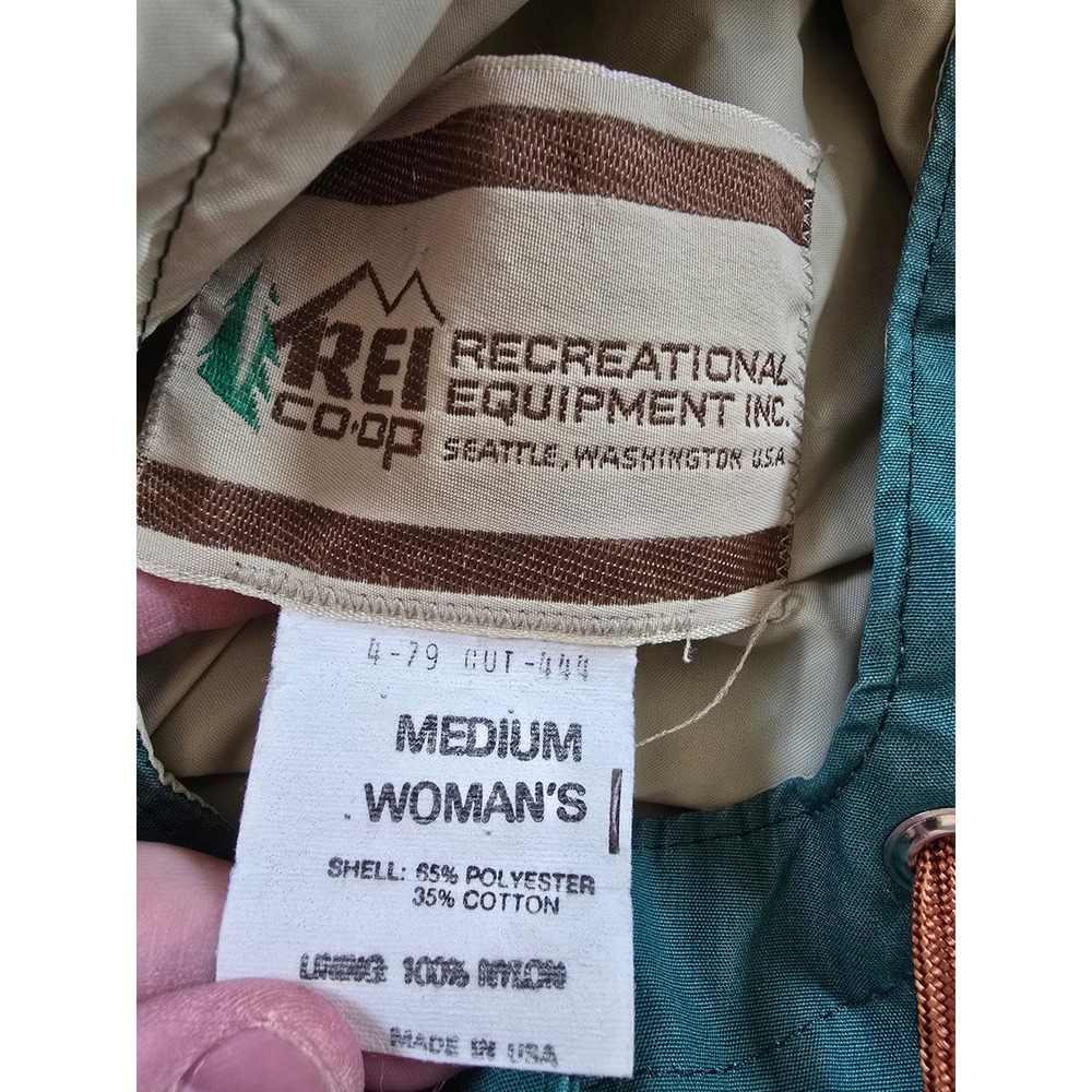Vintage REI Hooded Rain Jacket - Picture 3 of 10